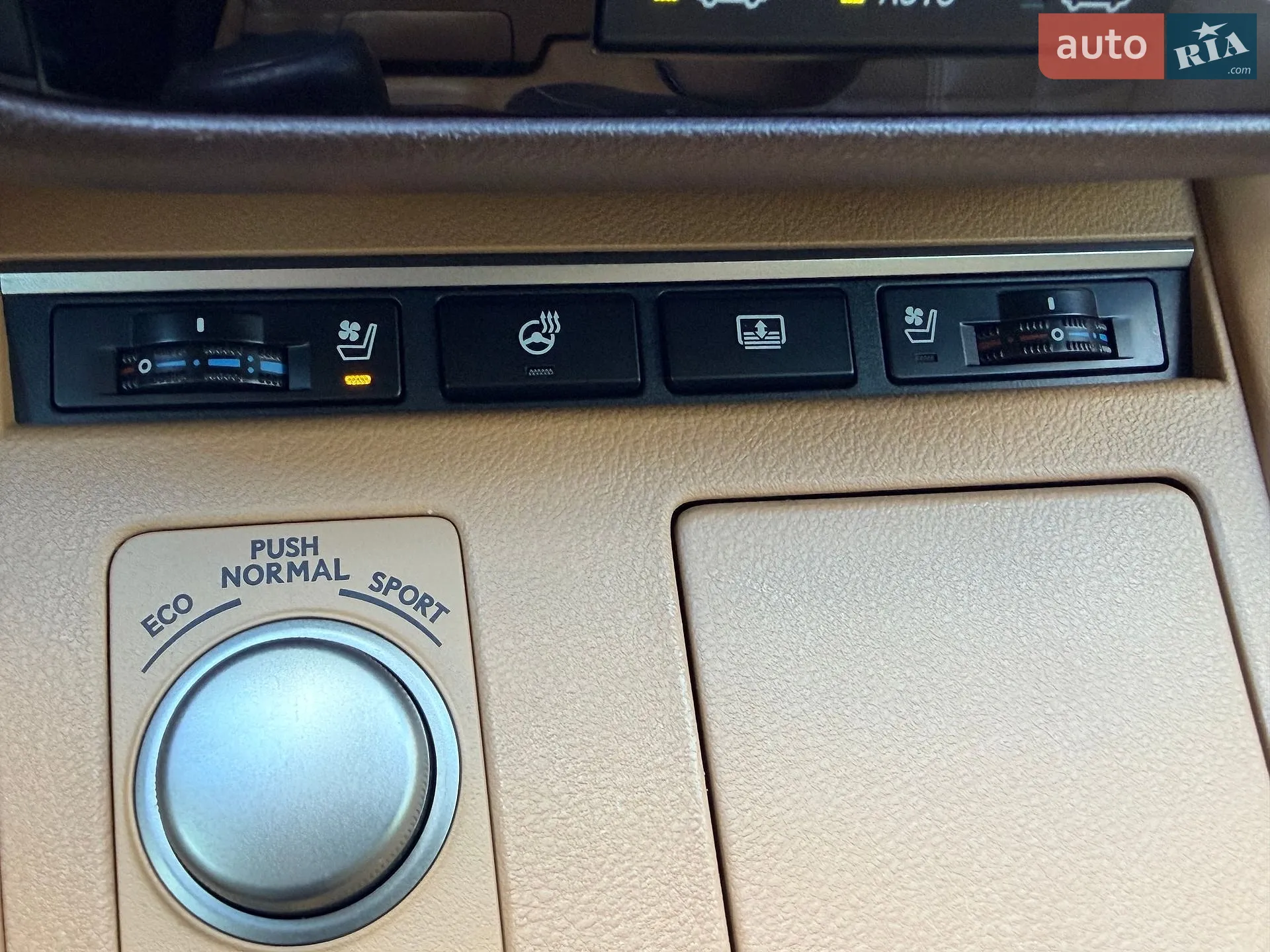 2017 Lexus ES - мініатюра 9