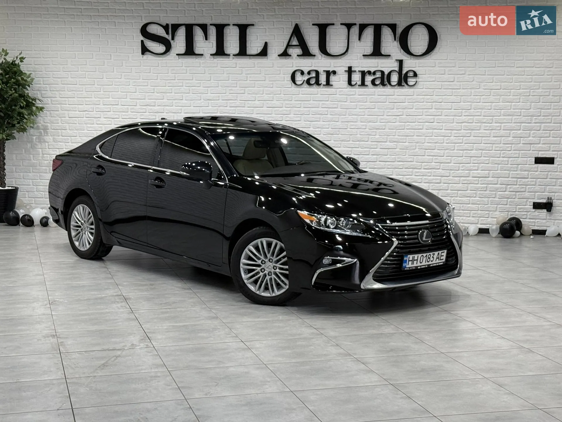 2017 Lexus ES - мініатюра 16