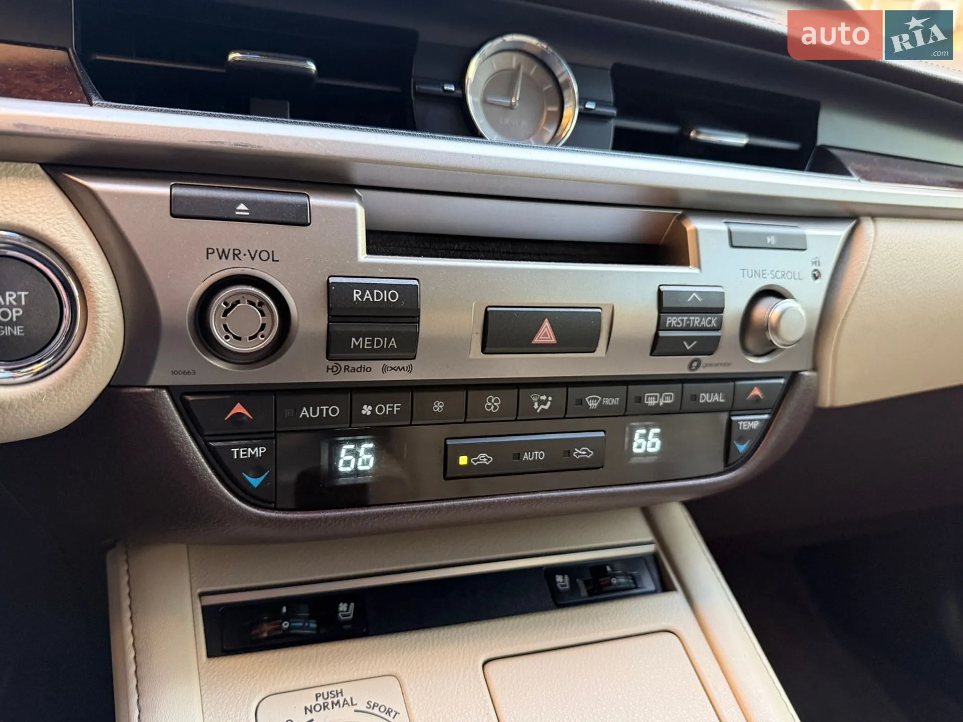2017 Lexus ES - мініатюра 38