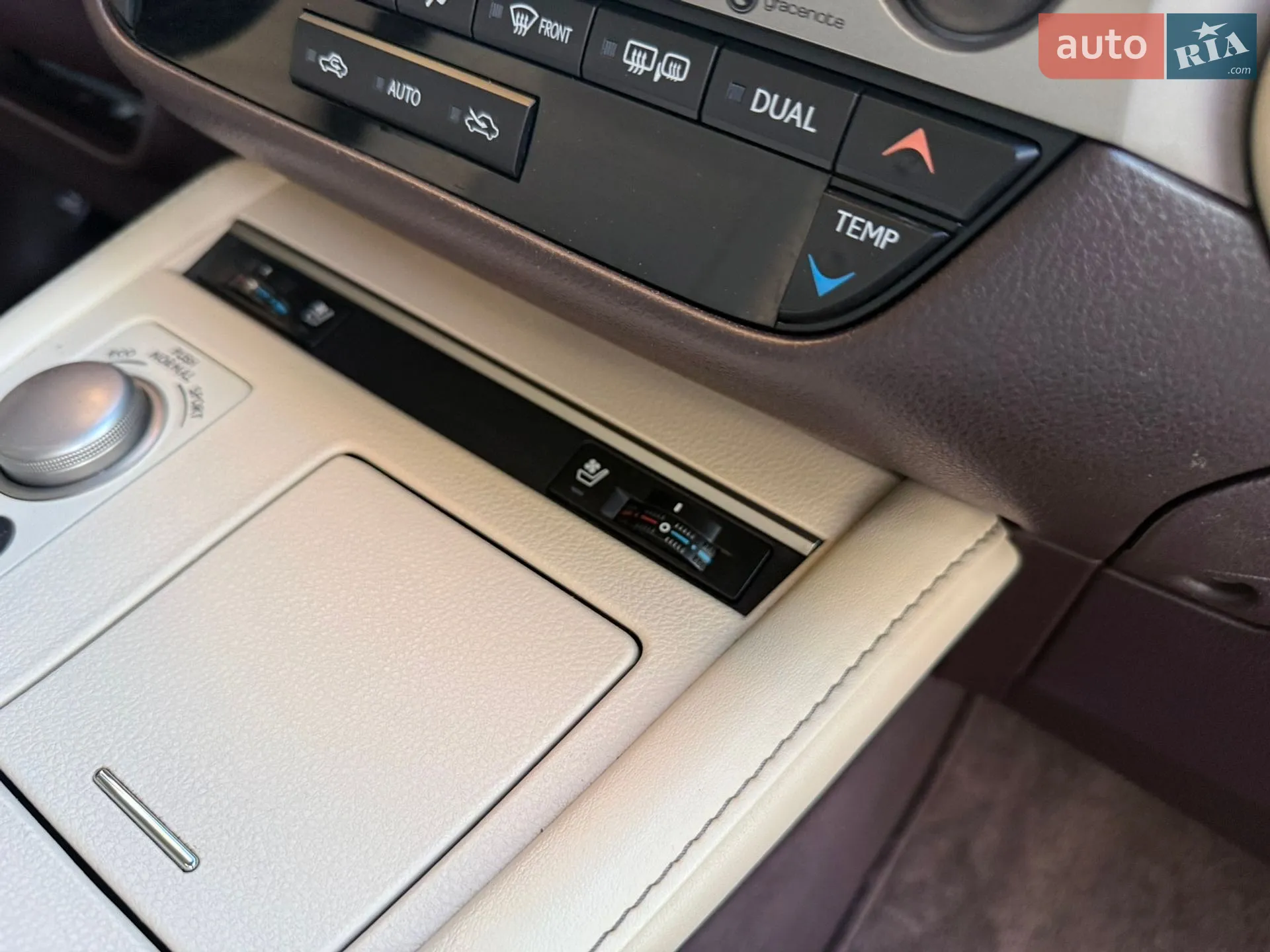 2017 Lexus ES - мініатюра 66