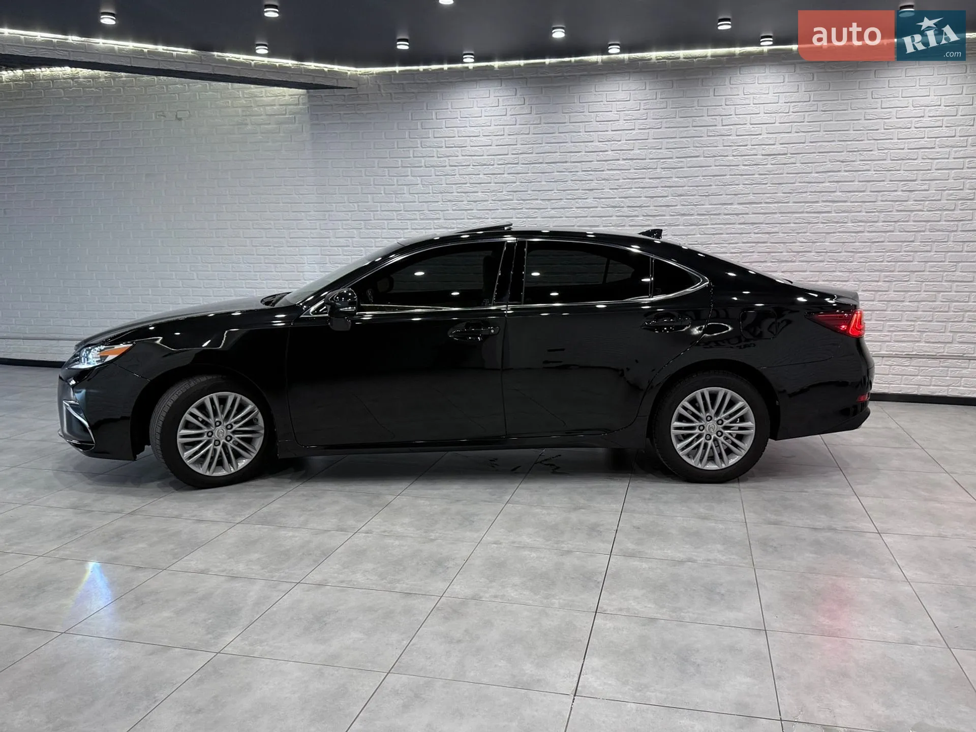 2017 Lexus ES - мініатюра 96