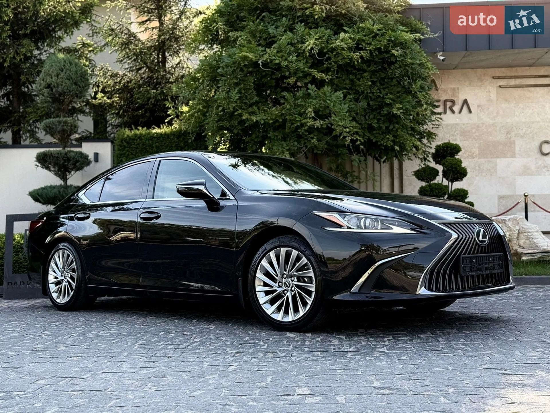 2019 Lexus ES - мініатюра 2