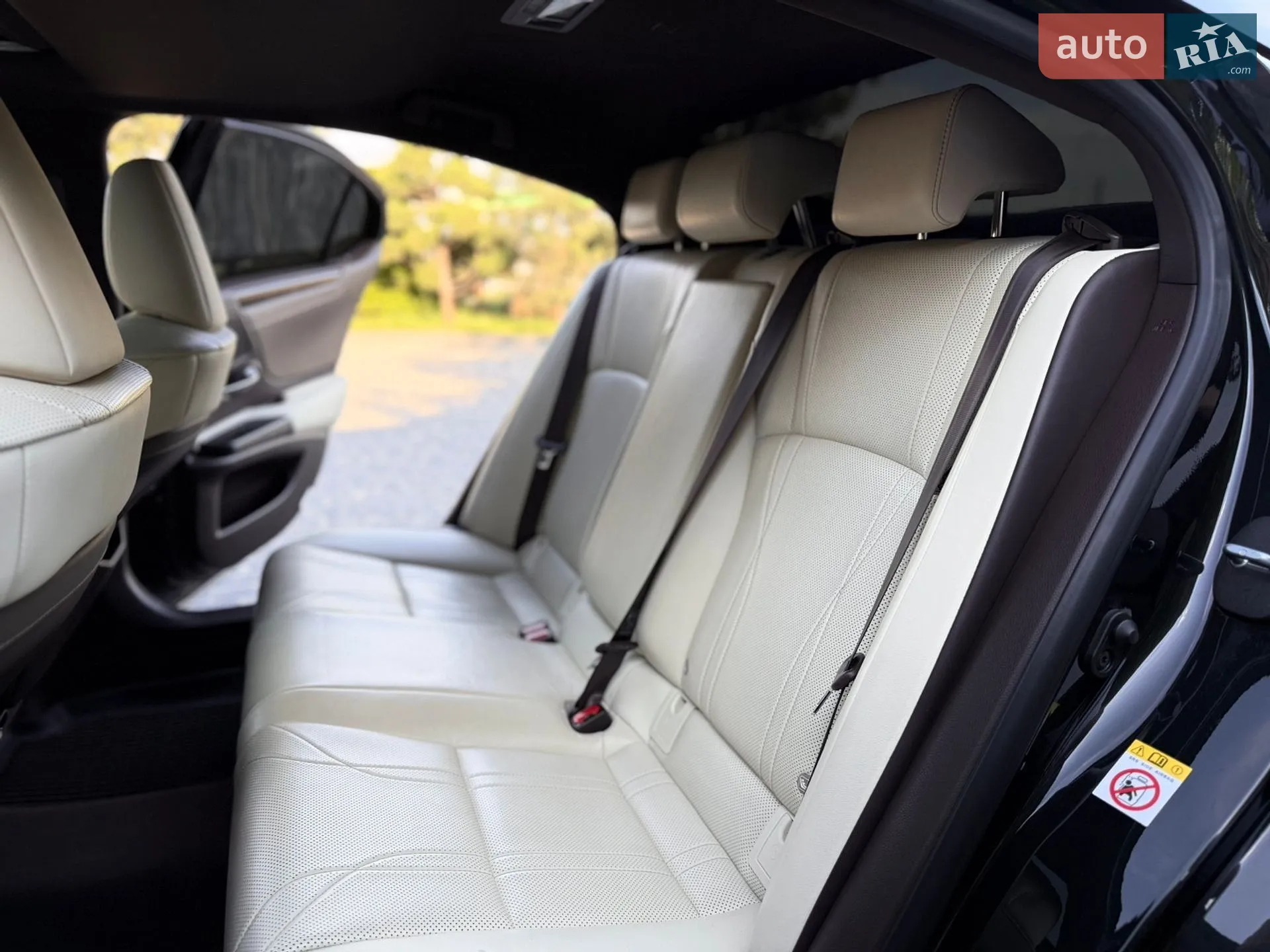 2019 Lexus ES - мініатюра 46