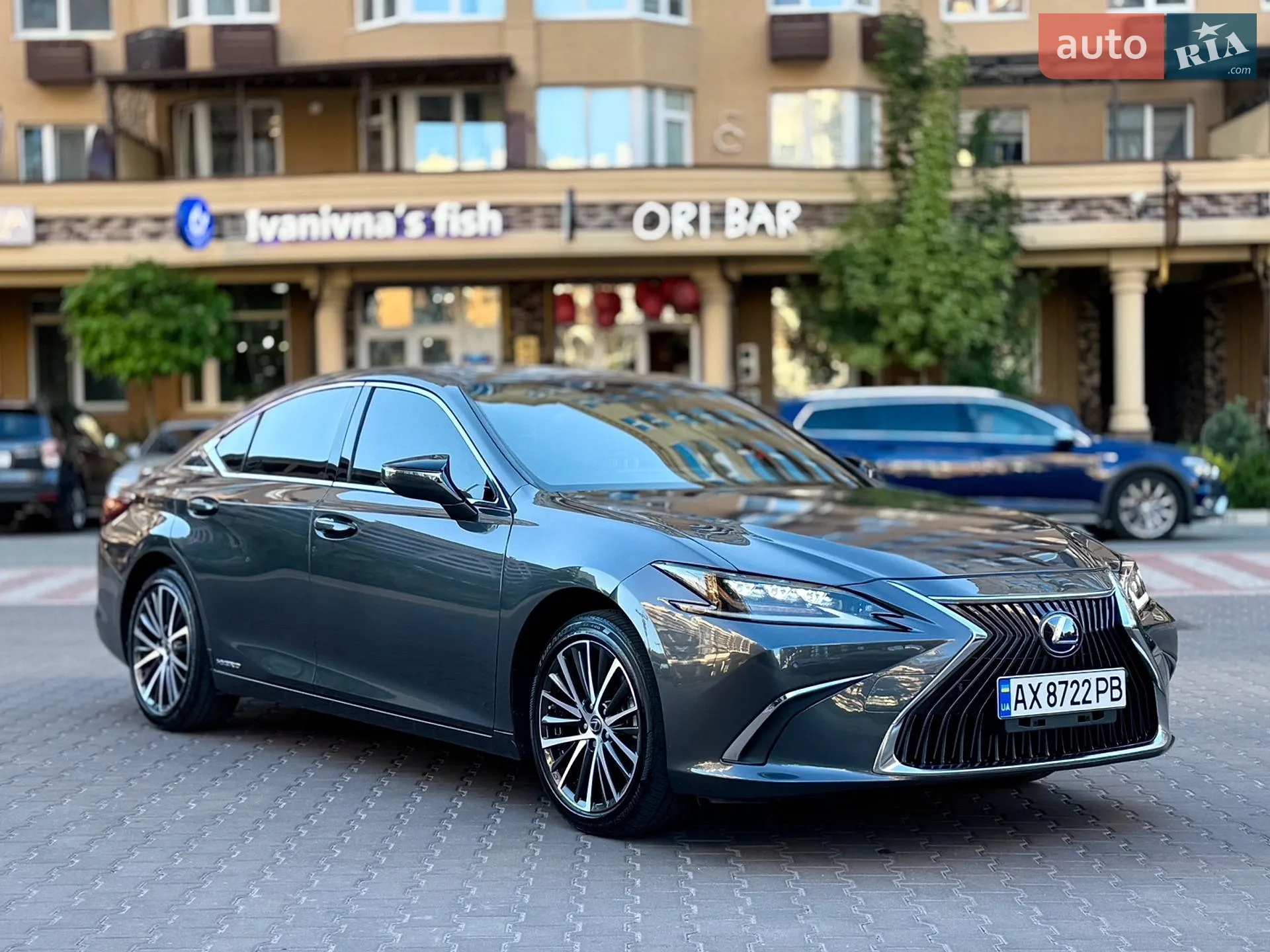2022 Lexus ES - фото 1