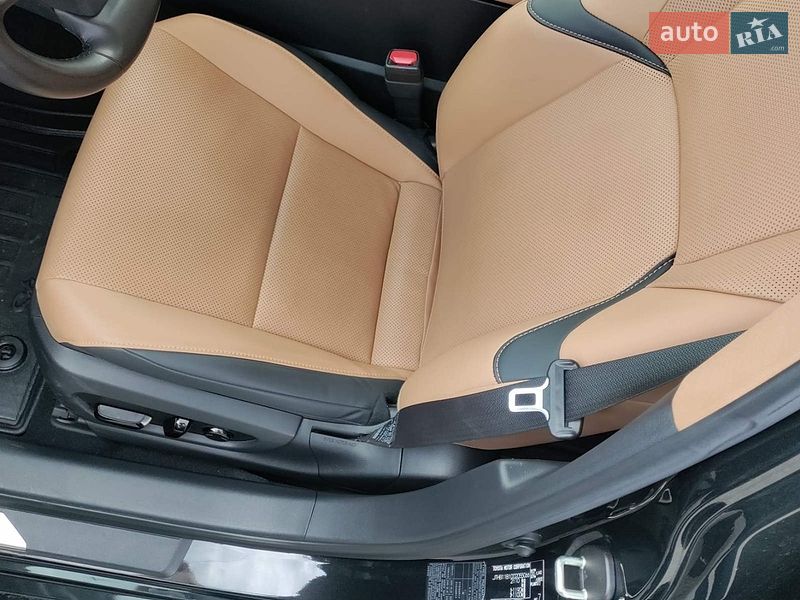 Седан Lexus ES 2023 в Киеве