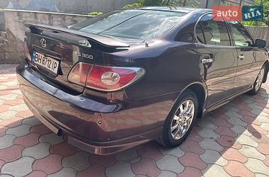 Седан Lexus ES 2003 в Овидиополе