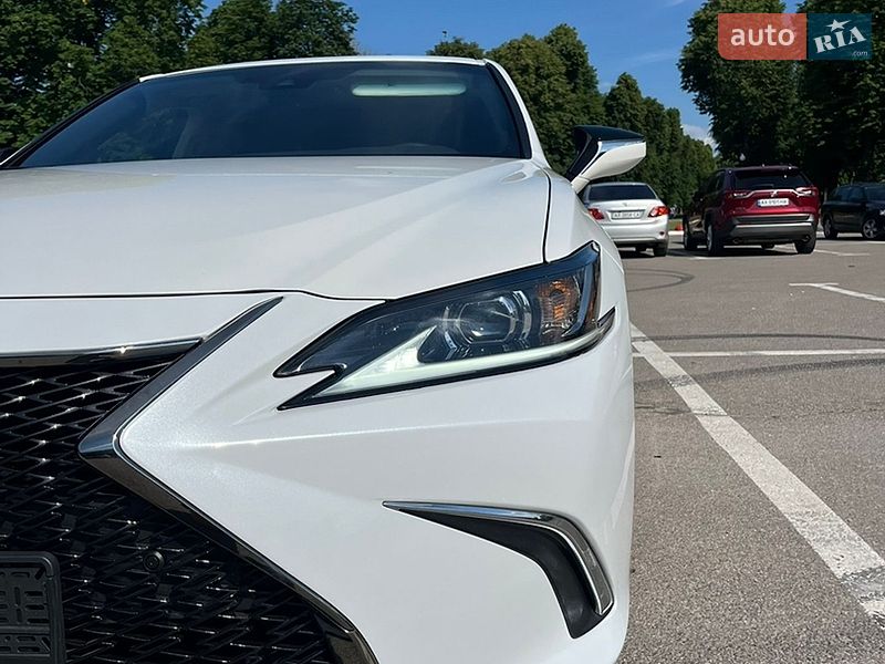 Седан Lexus ES 2022 в Харькове фото 3 Седан Lexus ES 2022 в Харькове