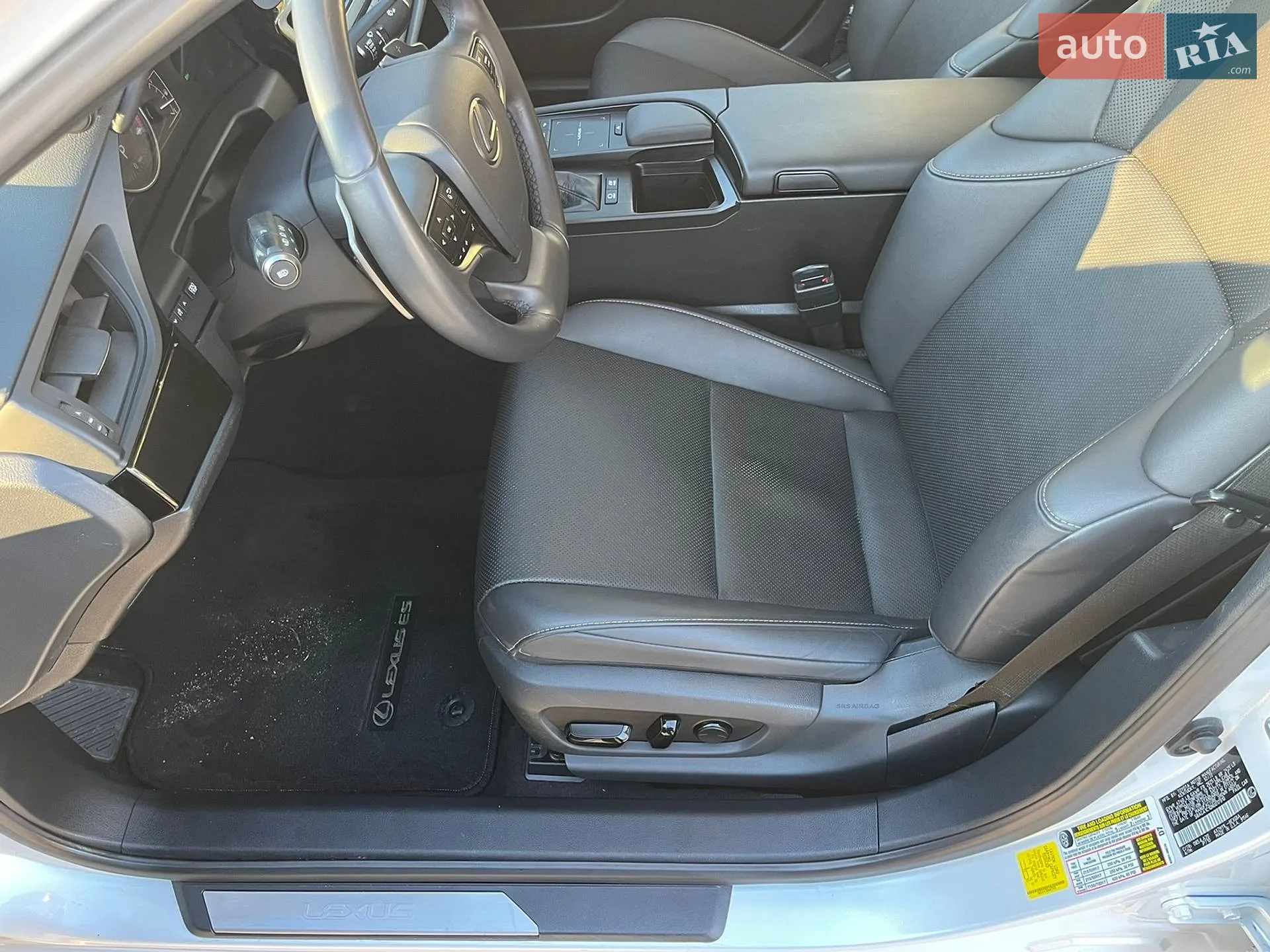 2022 Lexus ES - мініатюра 19