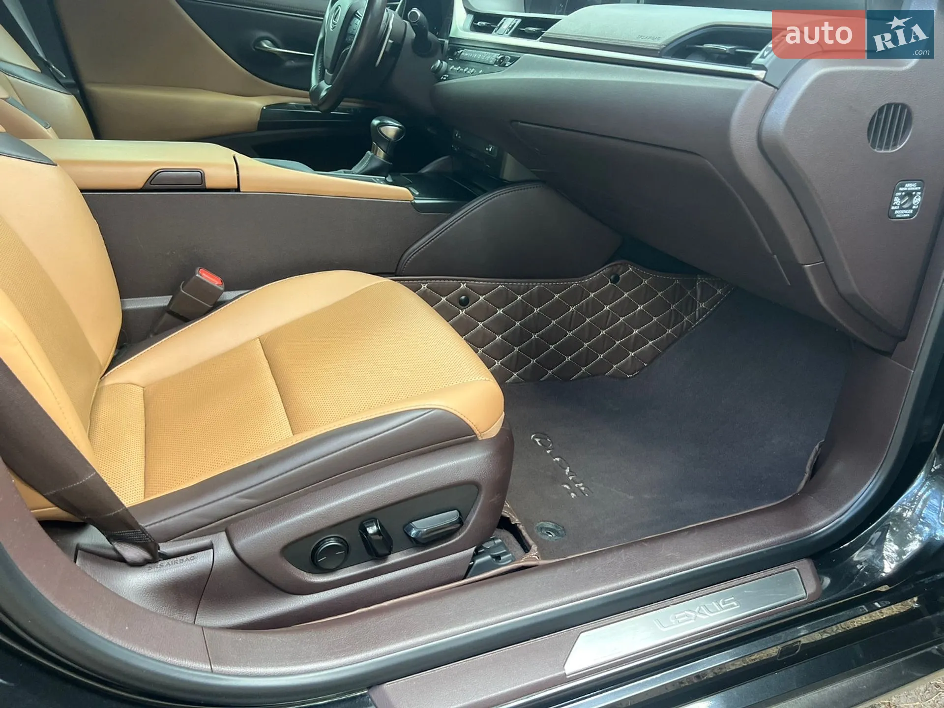 2018 Lexus ES - мініатюра 35