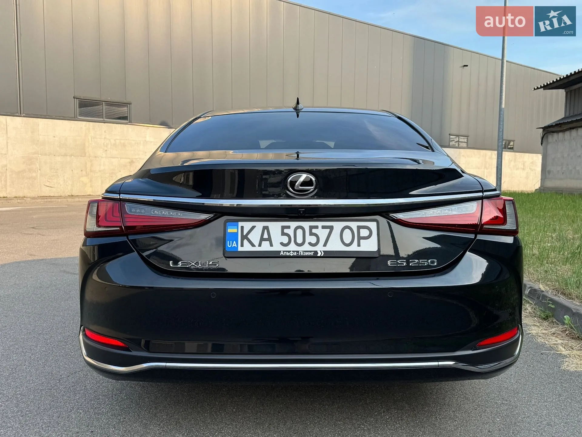 2020 Lexus ES - мініатюра 12