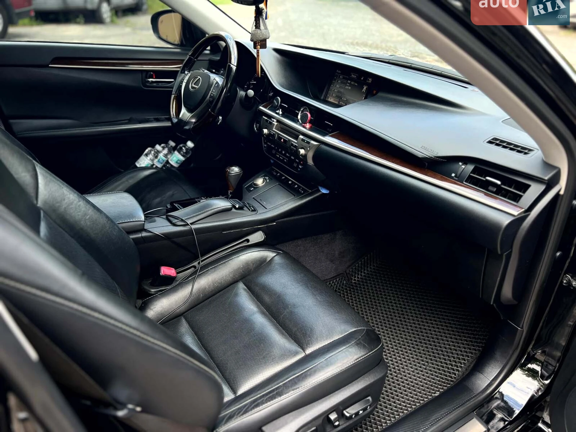 2015 Lexus ES - мініатюра 26
