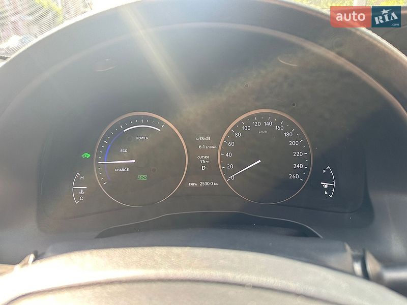 Седан Lexus ES 2013 в Бердичеві