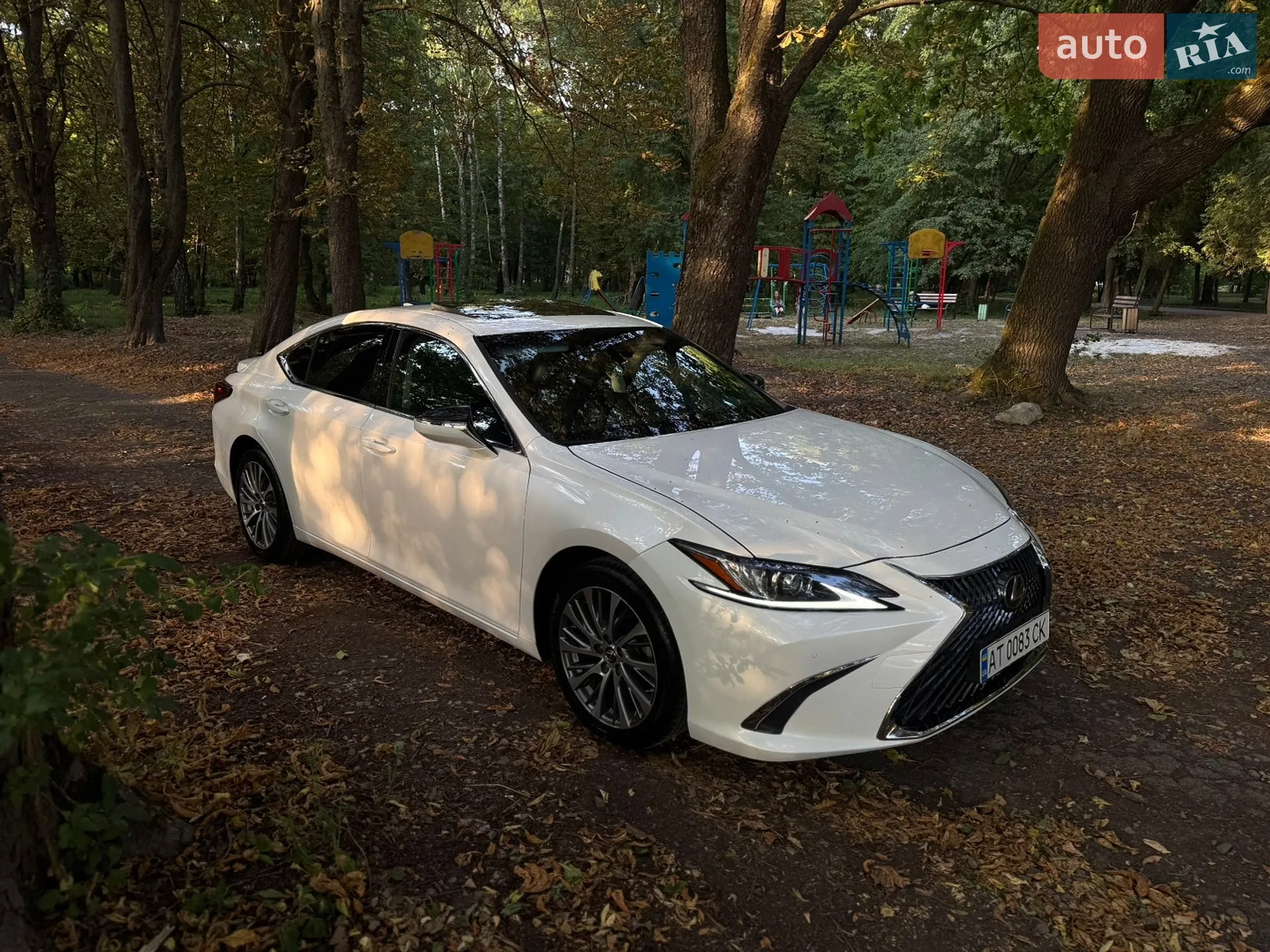2020 Lexus ES - мініатюра 19