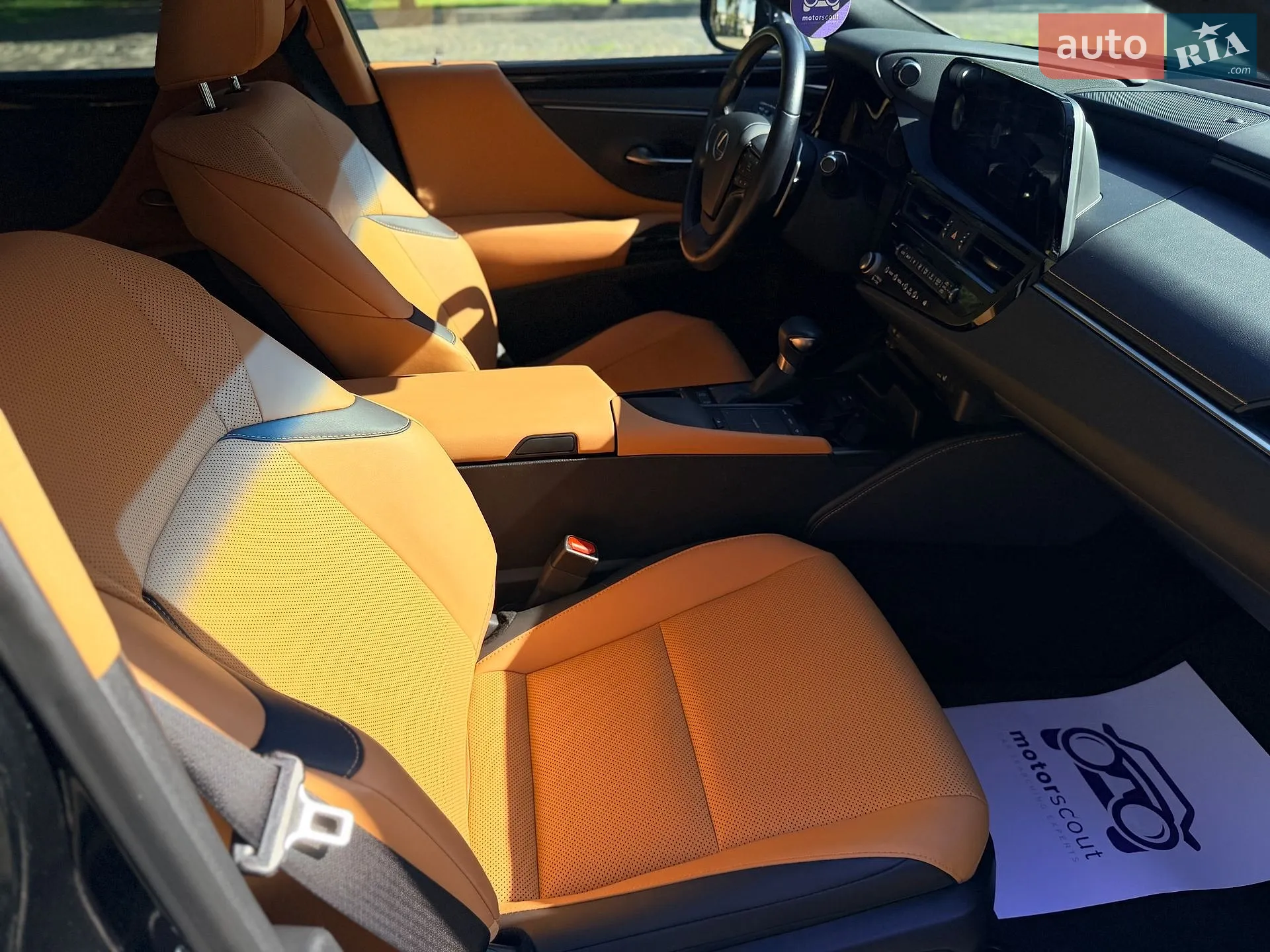 2022 Lexus ES - мініатюра 17