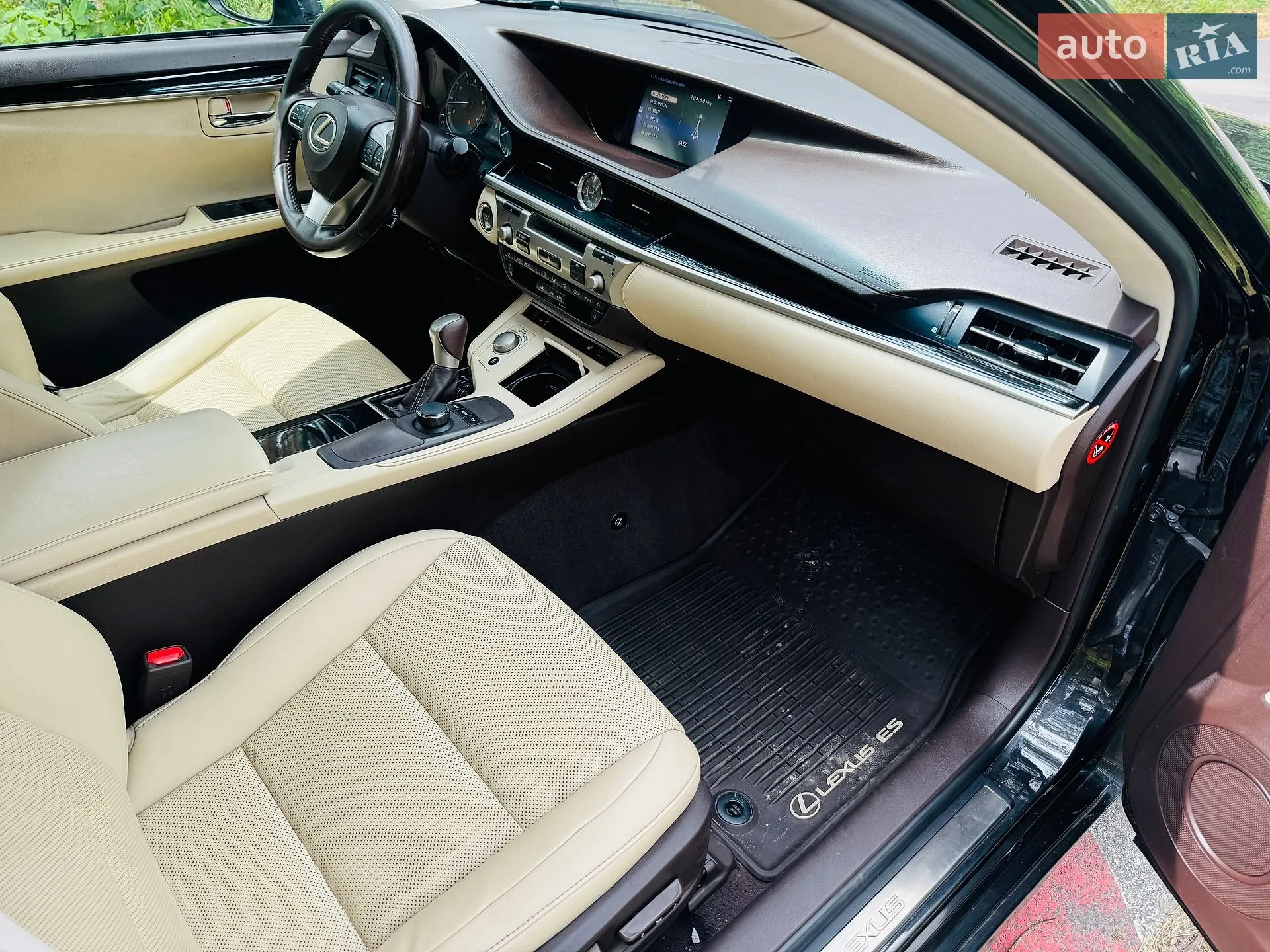 2016 Lexus ES - мініатюра 10