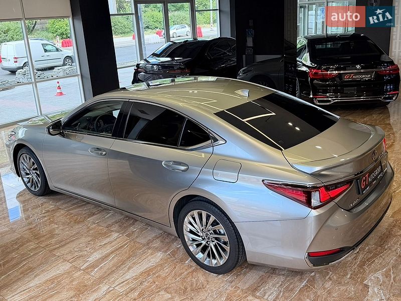 Седан Lexus ES 2024 в Киеве фото 12 Седан Lexus ES 2024 в Киеве