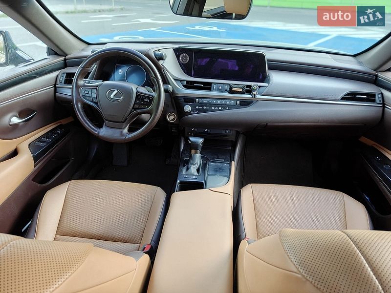 Седан Lexus ES 2021 в Киеве