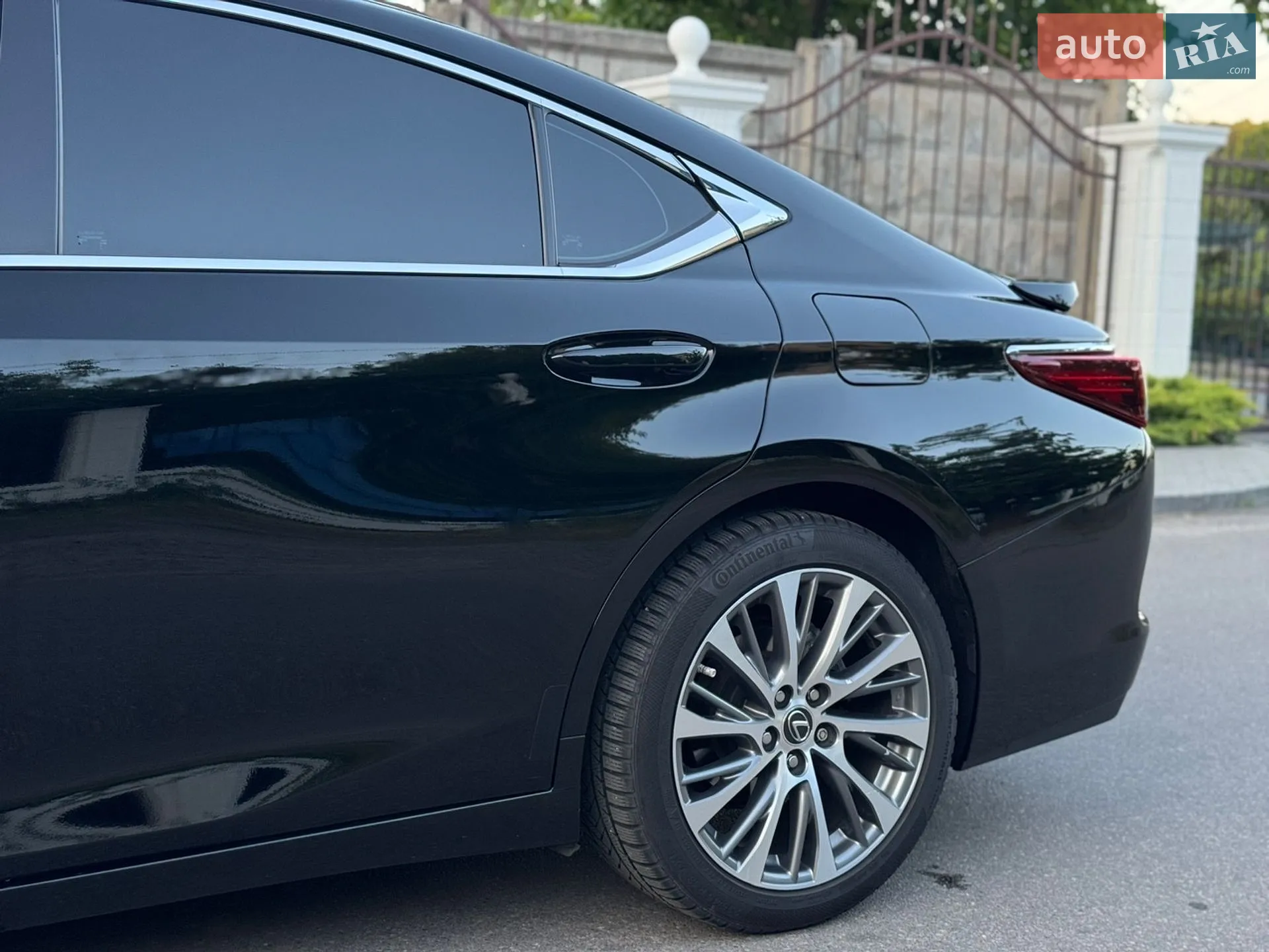 2018 Lexus ES - мініатюра 8