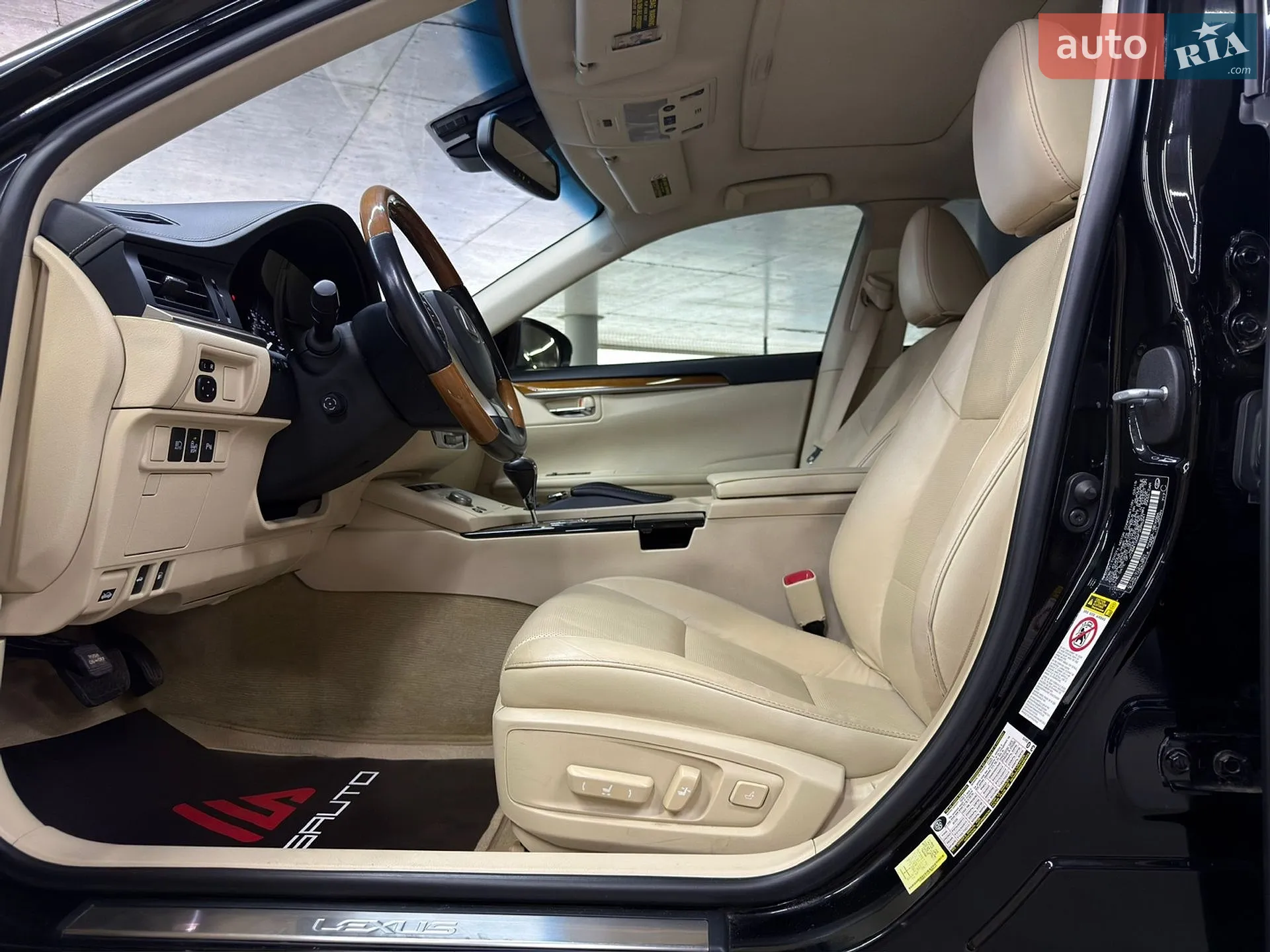 2015 Lexus ES - мініатюра 22