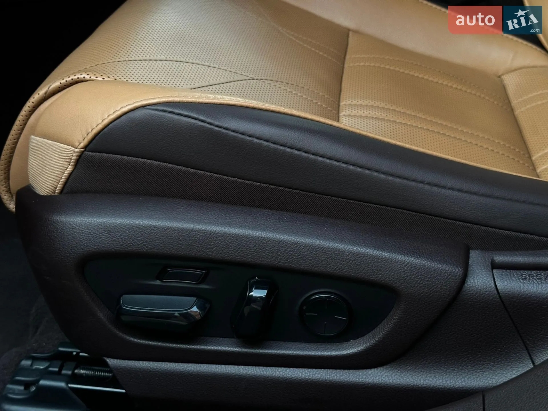 2019 Lexus ES - мініатюра 28