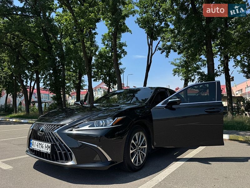 Седан Lexus ES 2023 в Києві