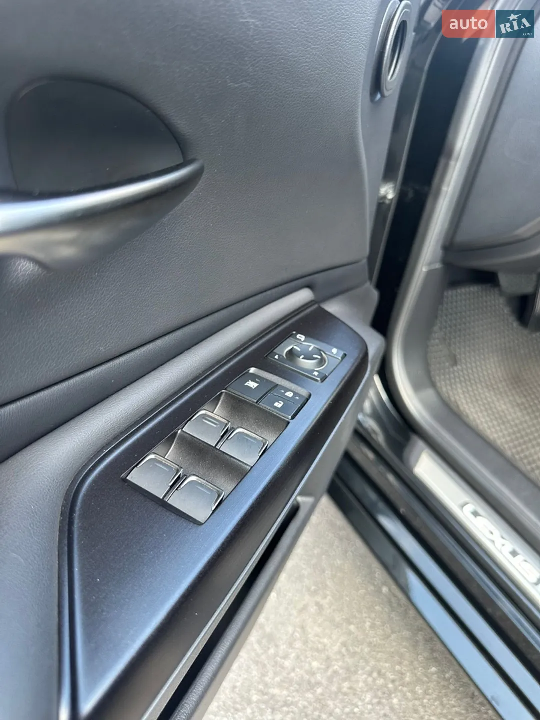 2020 Lexus ES - мініатюра 14