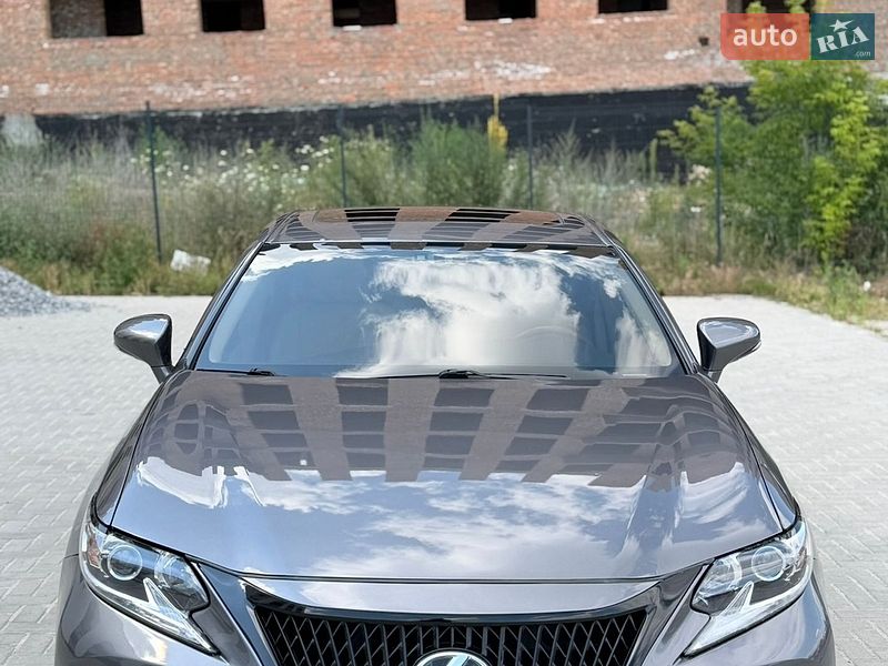 Седан Lexus ES 2013 в Рівному