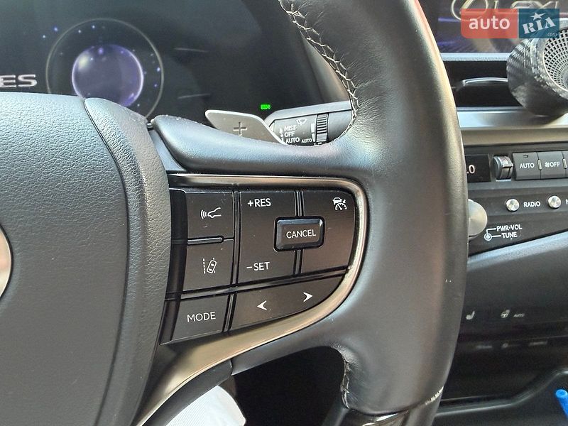 Седан Lexus ES 2021 в Харькове