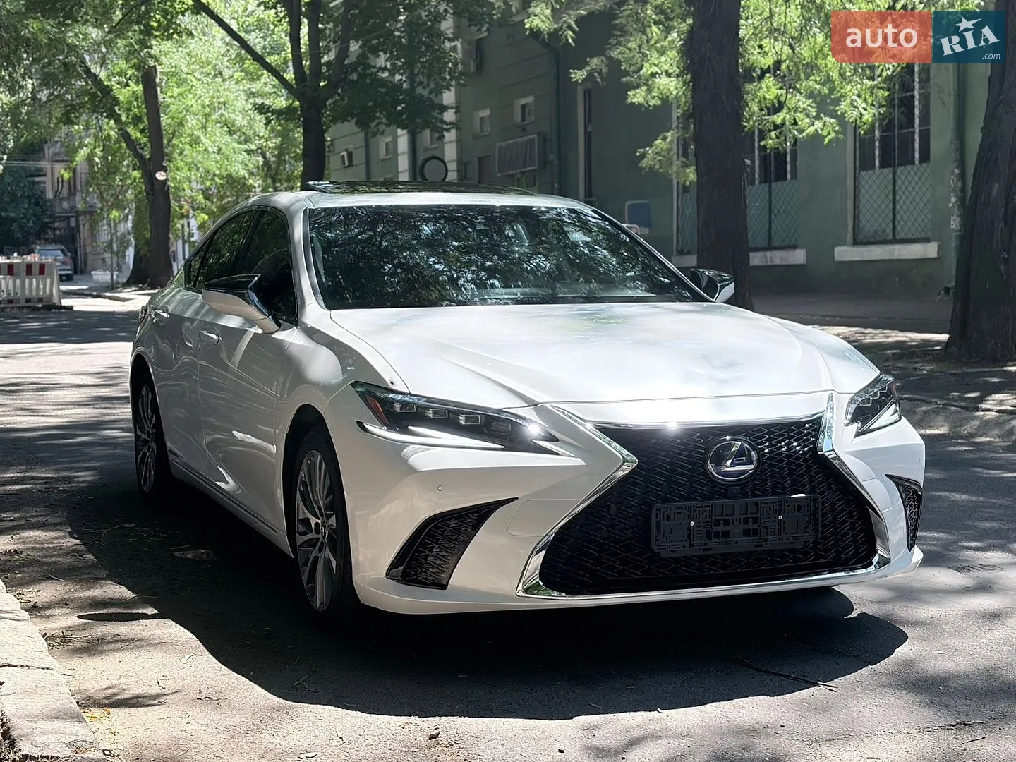 2021 Lexus ES - мініатюра 2