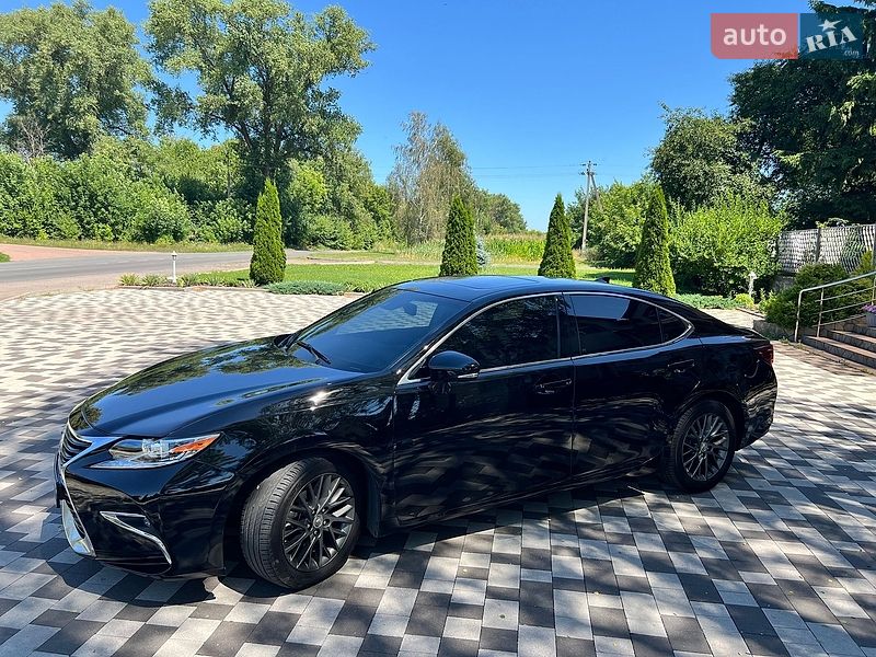 Седан Lexus ES 2018 в Чернигове