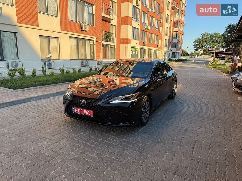 Седан Lexus ES 2022 в Одессе