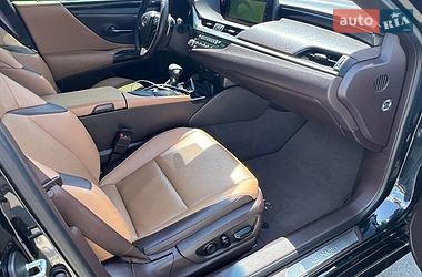 Седан Lexus ES 2021 в Одесі