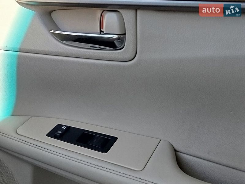 Седан Lexus ES 2014 в Києві