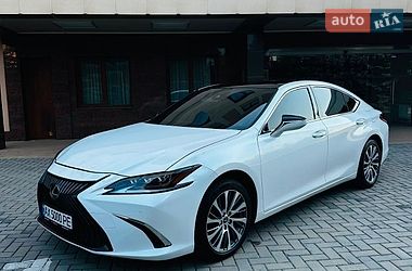 Седан Lexus ES 2018 в Харькове