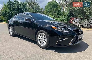 Седан Lexus ES 2014 в Чернигове Седан Lexus ES 2014 в Чернигове