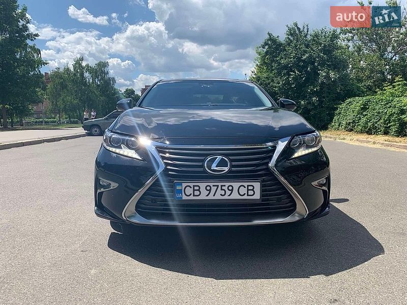 Седан Lexus ES 2014 в Чернігові