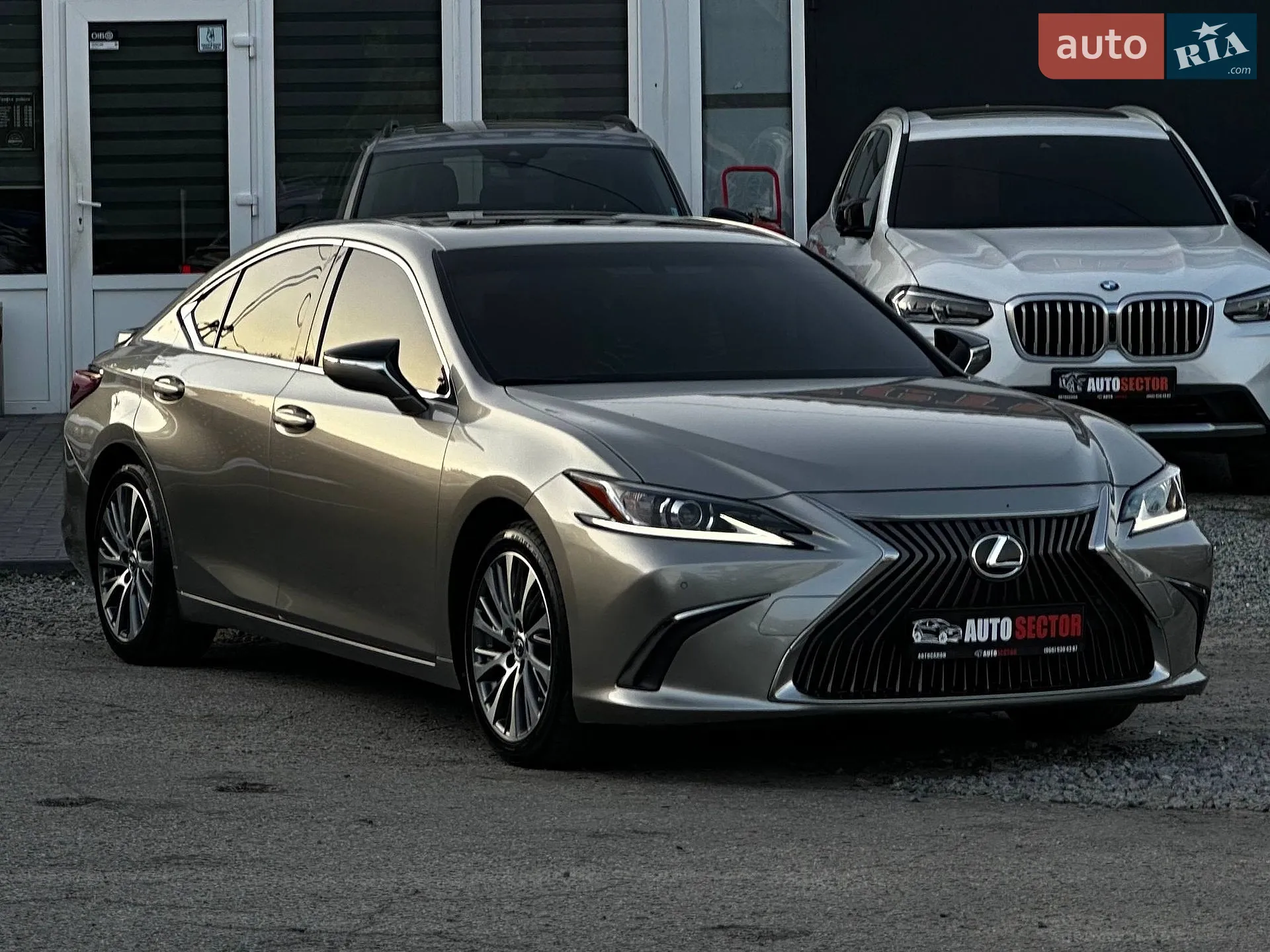 2019 Lexus ES - мініатюра 5