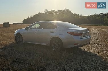 Седан Lexus ES 2012 в Погребище