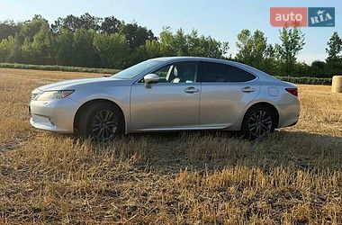 Седан Lexus ES 2012 в Погребище