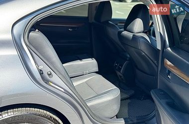 Седан Lexus ES 2015 в Киеве