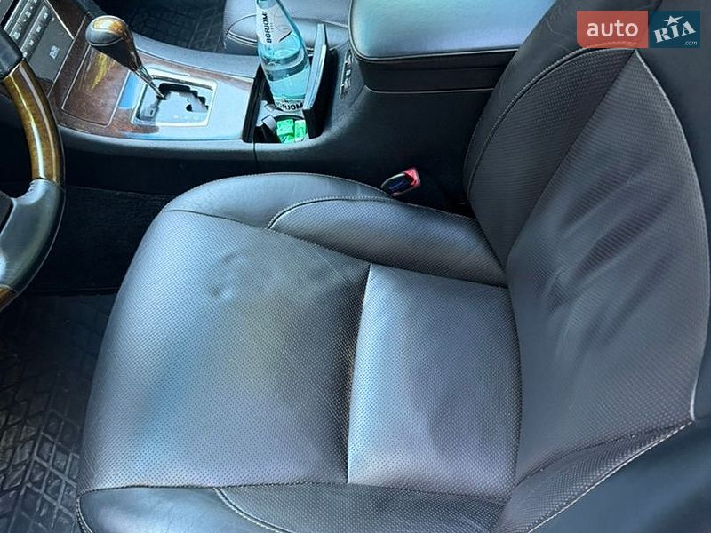 Седан Lexus ES 2010 в Житомирі