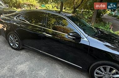 Седан Lexus ES 2010 в Житомирі