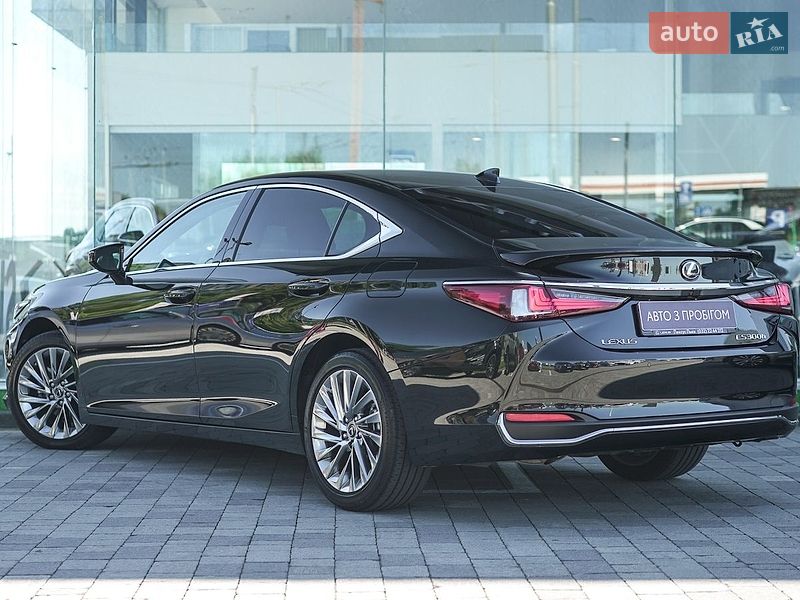 Седан Lexus ES 2024 в Львові фото 2 Седан Lexus ES 2024 в Львові