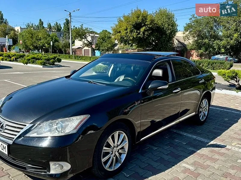 Lexus ES