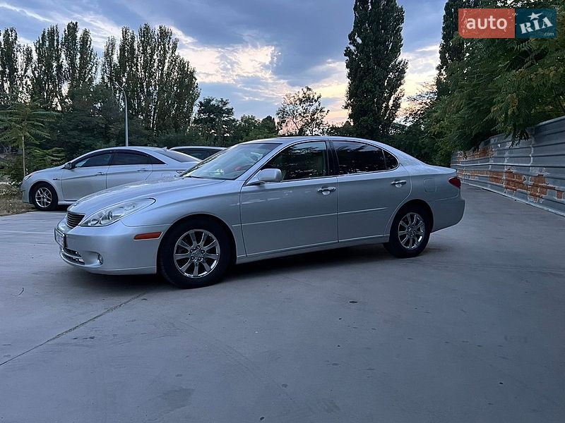 Седан Lexus ES 2004 в Одесі