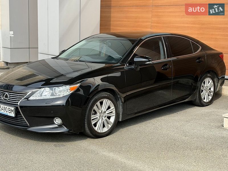 Седан Lexus ES 2015 в Киеве фото Седан Lexus ES 2015 в Киеве
