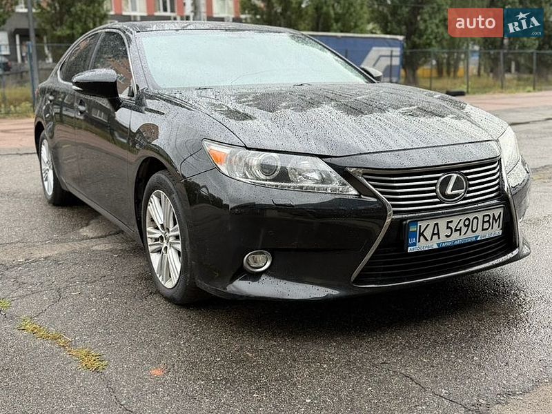 Седан Lexus ES 2015 в Киеве фото 3 Седан Lexus ES 2015 в Киеве