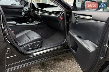 Седан Lexus ES 2015 в Киеве фото 15 Седан Lexus ES 2015 в Киеве