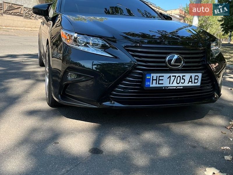 Седан Lexus ES 2017 в Миколаєві