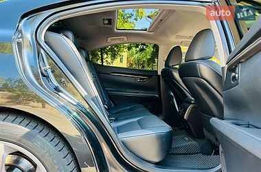 Седан Lexus ES 2017 в Миколаєві